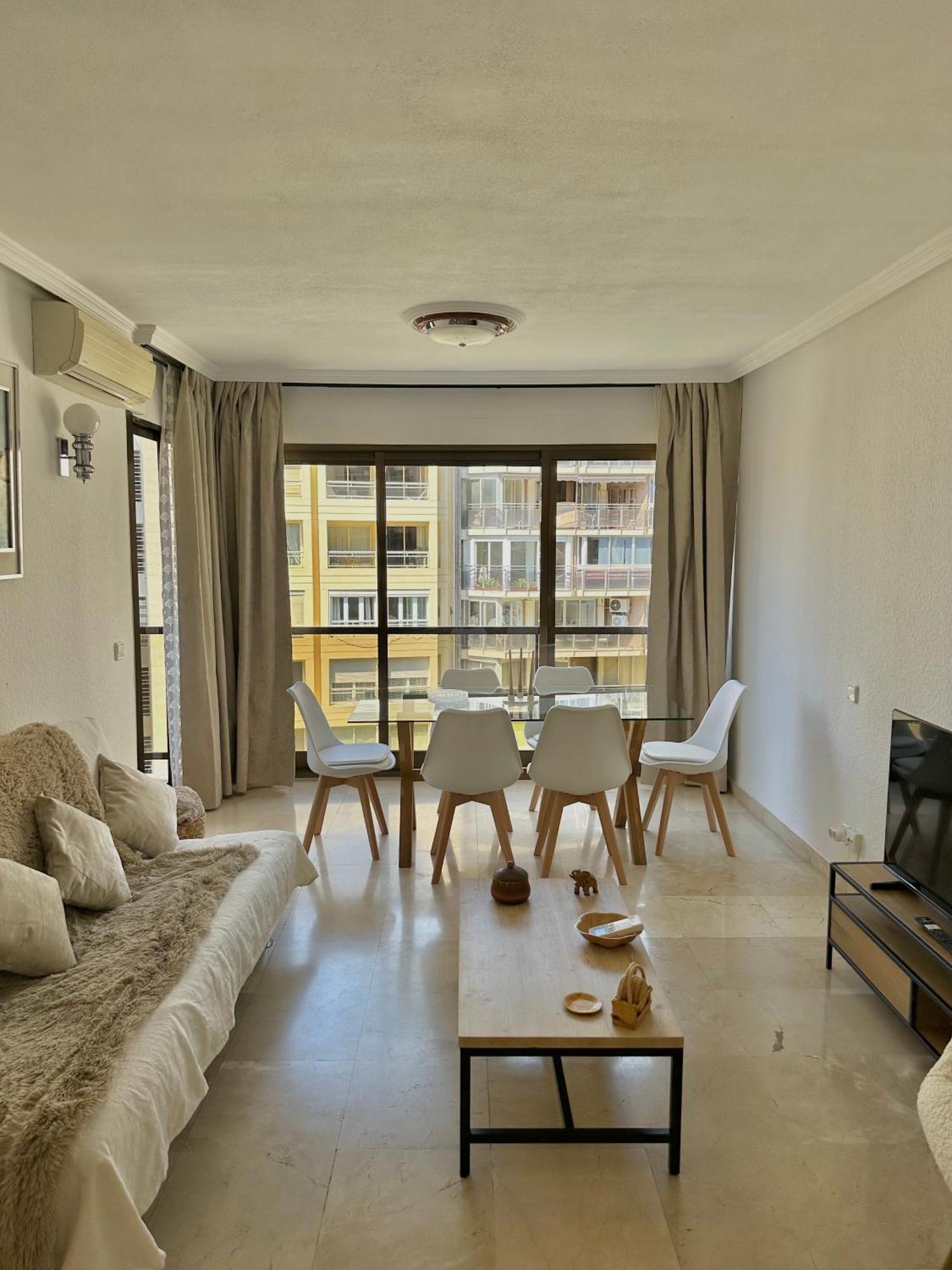 Piso En El Corazon De Alicante Con Ubicacion Unica Esterno foto